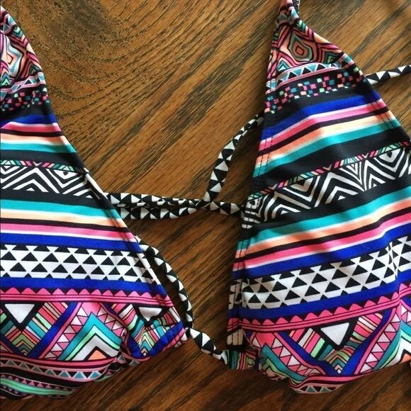 𝅺bikini top - Picture 2 of 4